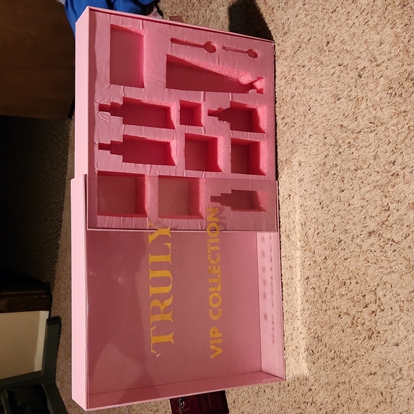 🎀Empty Truly VIP Collection Box🌙 - Picture 3 of 7